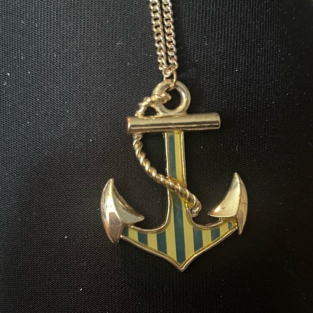 *NEVER WORN* Gold and Blue Anchor Necklace